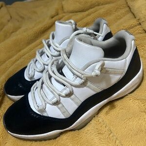 Air Jordan 11 Retro Low ‘Navy Snakeskin’ 2019